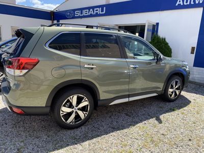 SUBARU Forester + ' ' + ES Executive e-BOXER novika 
