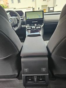 SUBARU Solterra + ' ' + Comfort 4x4  - 380.000 Kč 