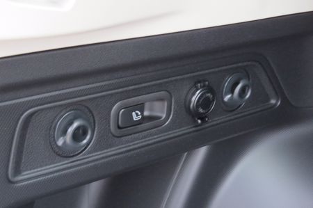 SUBARU Forester + ' ' + ES Comfort e-BOXER novinka 