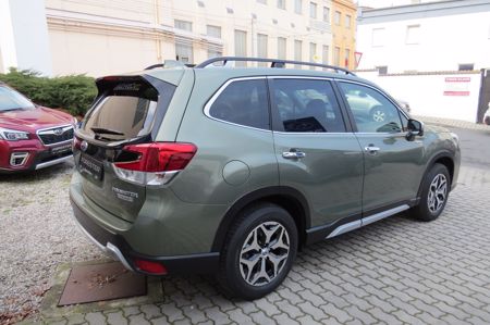 SUBARU Forester + ' ' + ES Comfort e-BOXER novinka 