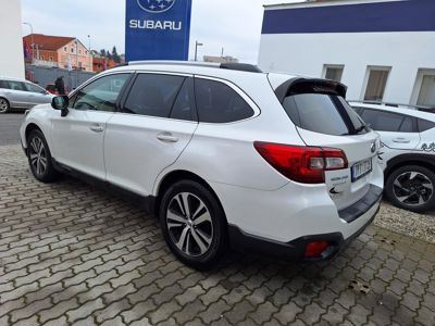 SUBARU Outback + ' ' + Outback 2,5i Sport 