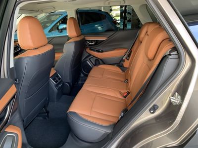 SUBARU Outback + ' ' + TOURING ES Lineartronic 