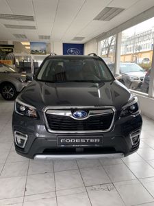SUBARU Forester + ' ' + ES Executive e-BOXER 