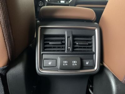 SUBARU Forester + ' ' + ES Executive e-BOXER 