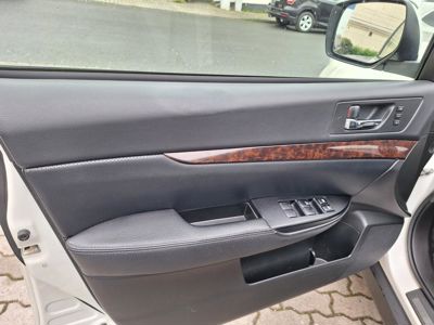 SUBARU Outback + ' ' + Outback 3,6R kůže NAVI 