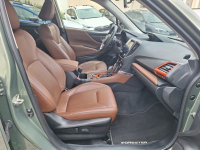 SUBARU Forester + ' ' + Executive, kůže, NAVI-TOP stav 