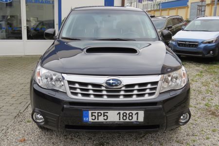 SUBARU Forester + ' ' + 2,0TD  4x4,6MT, tažné zařízení 