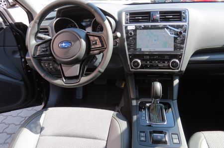 SUBARU Outback + ' ' + 2,5 X Special Edition HK 