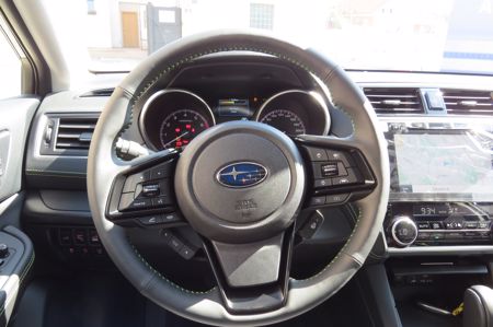 SUBARU Outback + ' ' + 2,5 X Special Edition HK 