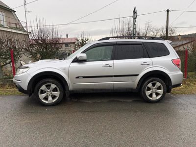 SUBARU Forester + ' ' + 2,0TD Executive, kůže , NAVI 
