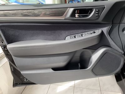 SUBARU Outback + ' ' + 2,5 X Special Edition 
