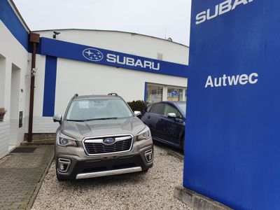 SUBARU Forester + ' ' + ES Comfort e-BOXER novinka 