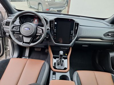 SUBARU Forester + ' ' + Touring -120.000 Kč 