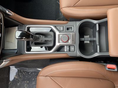SUBARU Forester + ' ' + ES Executive e-BOXER novika 