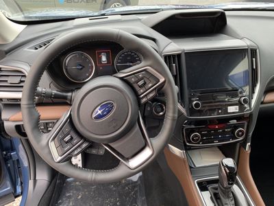 SUBARU Forester + ' ' + ES Executive e-BOXER novika 
