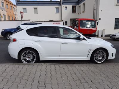 SUBARU WRX STI + ' ' + 2,5i po GO motoru-top stav 