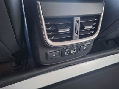 SUBARU Outback + ' ' + TOURING sleva 200.000 Kč 