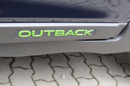 SUBARU Outback + ' ' + 2,5 X Special Edition HK 