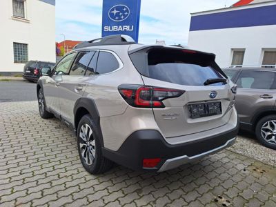 SUBARU Outback + ' ' + TOURING sleva -50.000 Kč 