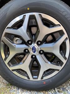SUBARU Forester + ' ' + ES Comfort e-BOXER novinka 