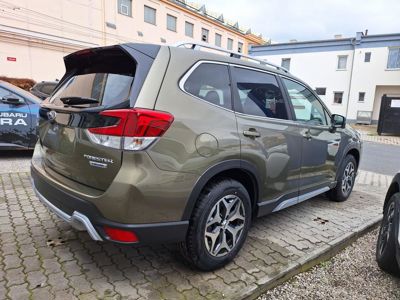 SUBARU Forester + ' ' + ES Comfort eBOXER  -102.000 Kč 