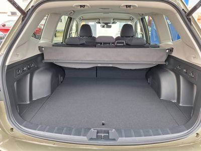 SUBARU Forester + ' ' + ES Comfort eBOXER  -102.000 Kč 