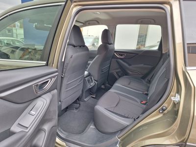 SUBARU Forester + ' ' + ES Comfort eBOXER  -102.000 Kč 