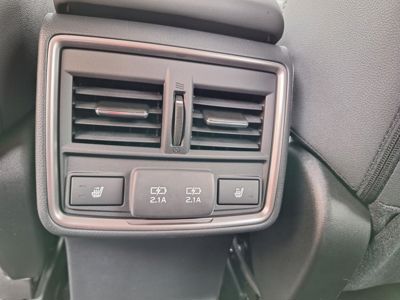 SUBARU Forester + ' ' + ES Comfort eBOXER  -102.000 Kč 