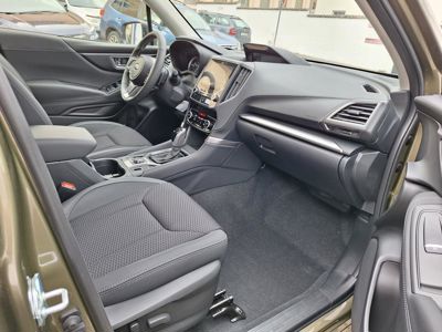 SUBARU Forester + ' ' + ES Comfort eBOXER  -102.000 Kč 