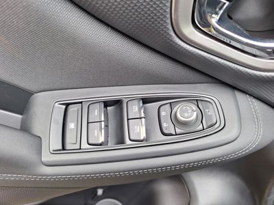SUBARU Forester + ' ' + ES Comfort eBOXER  -102.000 Kč 
