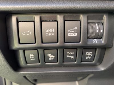SUBARU Forester + ' ' + ES Executive e-BOXER 