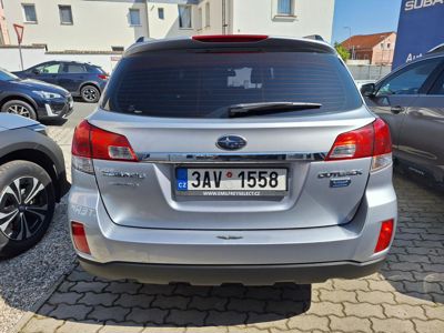 SUBARU Outback + ' ' + TD , kůže , navigace 