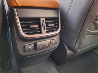 SUBARU Outback + ' ' + TOURING sleva -50.000 Kč 