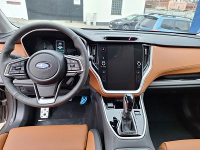 SUBARU Outback + ' ' + TOURING nový model 