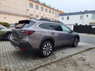 SUBARU Outback + ' ' + TOURING nový model 