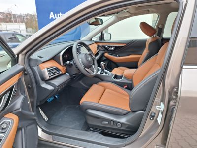 SUBARU Outback + ' ' + TOURING nový model 