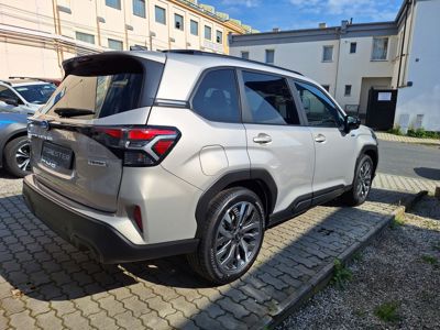 SUBARU Forester + ' ' + Touring -120.000 Kč 