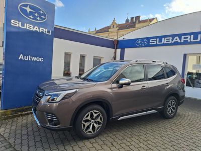 SUBARU Forester + ' ' + ES Comfort eBOXER - 180.000 Kč 