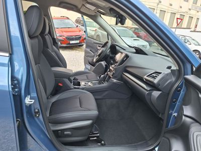 SUBARU Forester + ' ' + ES Comfort eBOXER -150.000 Kč 