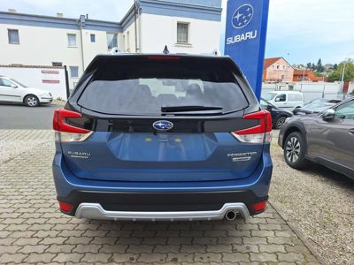 SUBARU Forester + ' ' + ES Comfort eBOXER -120.000 Kč 