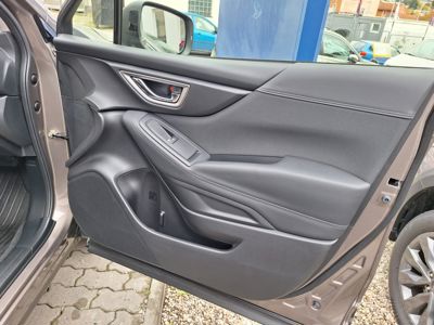 SUBARU Forester + ' ' + Comfort TOP stav!!! 