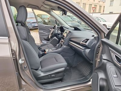 SUBARU Forester + ' ' + Comfort TOP stav!!! 