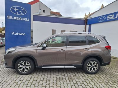 SUBARU Forester + ' ' + Comfort TOP stav!!! 