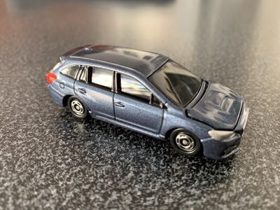 Autíčko Levorg + ' ' + Malý model Levorgu od značky SUBARU, vhodné i jako hračka pro straší děti. 