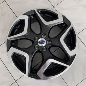 Alu disky + ' ' + 18x 7J 55 E05
Cena za 1 disk + 1 poklička - 10 600,-
Original disky od Subaru - komlet 4ks 
Číslo disku - 28111FC060 
Číslo pokličky - 28821VA011  