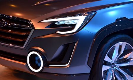 Subaru Viziv 2 Concept - vize blízké budoucnosti + ' ' + <p style="text-align: justify;">Automobilka Subaru představila v Ženevě novou studii crossoveru s hybridním pohonným systémem Viziv 2. Novinka má zážehový motor Subaru Boxer 1,6 DIT, který doplňují tři elektromotory. Viziv 2 navazuje přímo na loňský model Viziv, který však posouvá zase blíže výrobě a jsme tak o krok blíž tomu, aby se Viziv objevil i na našich silnicích.</p>
<p style="text-align: justify;">Viziv 2 stojí na podvozku s rozvorem náprav 2 730 mm a je 4 435 mm dlouhý, 1 920 mm široký a 1 530 mm vysoký. Označení Viziv je pak vysvětlováno jako umělé slovo, které vzešlo ze slovního spojení “Vision for Innovation“ (Vize pro inovace). Novinka působí dojmem, že se v automobilce snažili maximálně přiblížit sériovým modelům.</p>
<h3 style="text-align: justify;">Plug-in hybridní systém pohonu</h3>
<p style="text-align: justify;">Subaru připravil k pohonu 4,4 m dlouhého crossoveru plug-in hybridní systém označovaný jako SI-DRIVE. Jak už bylo zmíněno výše, tak jej tvoří dieselový motor typy Boxer 1,6 DIT v kombinaci s trojicí elektromotorů. Dieselový motor pracuje s automatickou převodovkou Lineartronic a elektromotorem upraveným na vysoký točivý moment.</p>
<p style="text-align: justify;">Dieselový motor slouží k pohonu kol a současně i ke generování další energie do baterií. Vůz dále pohání dva plně nezávislé elektromotory na zadních kolech.</p>
<p style="text-align: justify;">Řidič má k dispozici systém nazvaný Hybrid SI-DRIVE, jehož prostřednictvím může zvolit nastavení chování vozu podle vlastních preferencí. Toto řešení se má uplatnit i v dalším vývoji systému SI-DRIVE z dalších modelů značky Subaru.</p>
<p><iframe width="470" height="300" frameborder="0" src="//www.youtube.com/embed/_Kvk_2lazwg"></iframe></p> 