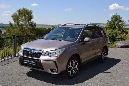 SUBARU Forester 2,0XT na zámku Kozel + ' ' +  