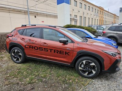 SUBARU Crosstrek - výbava Comfort - nový DEMO vůz + ' ' + Novinka našeho autosalonu - SUBARU Crosstrek e-Boxer .<div>Rádi Vám tento vůz předvedeme, domluvte si zkušební jízdu na tel 608 442 000.</div><div>Těšíme se na Vás.</div> 